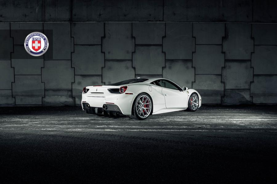  Ferrari 488 GTB on HRE Wheels (HRE P101) 2016 года  (фото 3 из 13)